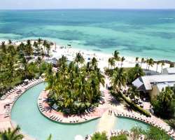 It is the 4th largest island in the chain of islan It is the 4th largest island in the chain of islands in the Bahamas, which includes about 700 islands and over 2000 cays. It is spread over an area of